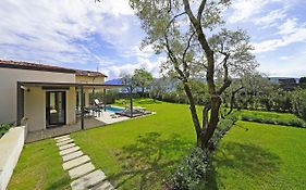 Pelaca 1931 Small Villa With Minipool